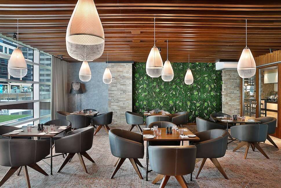 Ein Foto DoubleTree by Hilton Dubai Business Bay