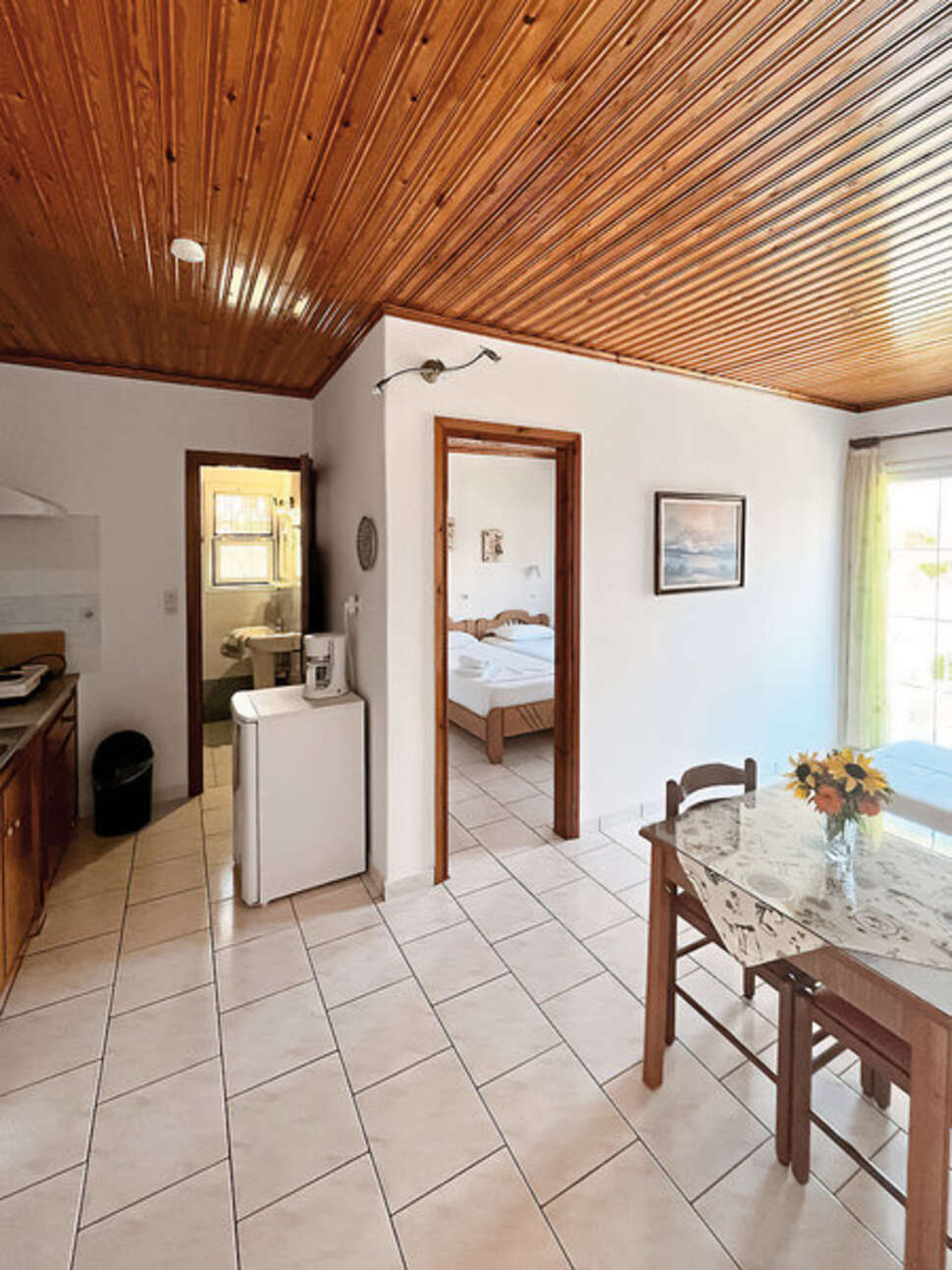 Ein Foto Leonidas Apartments