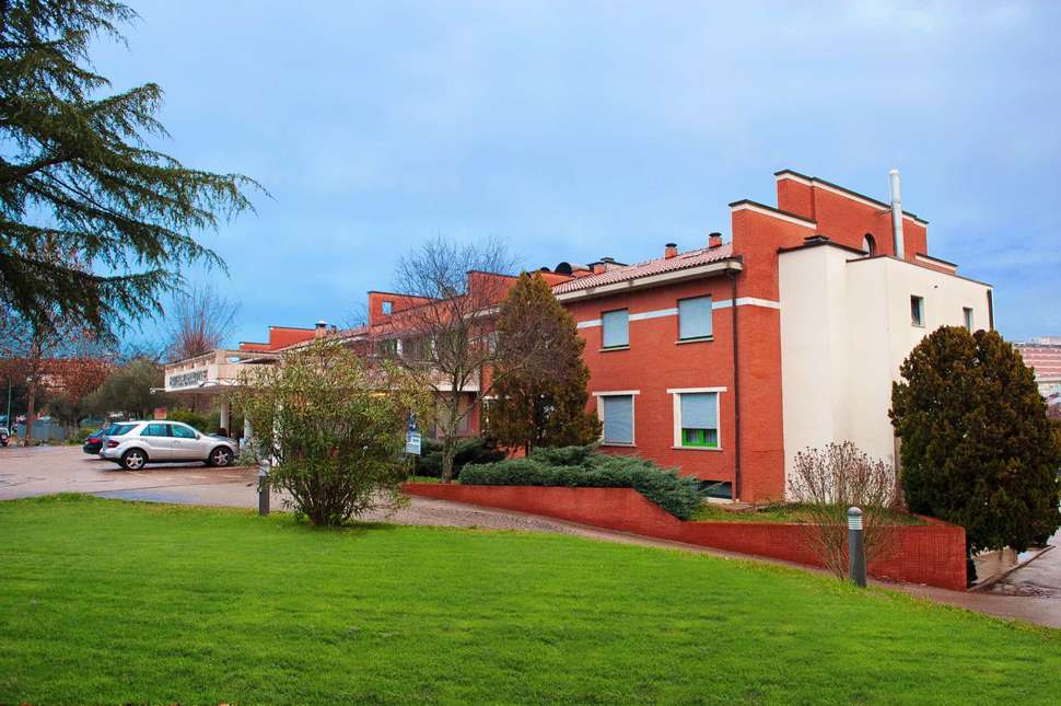 Een foto van de buitenkant van Hotel Executive
