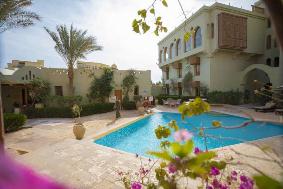 Ein Foto Captain's Inn Hotel