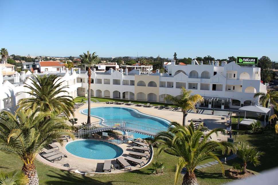 Een foto van het zwembad bij Appartementen Natura Algarve Club