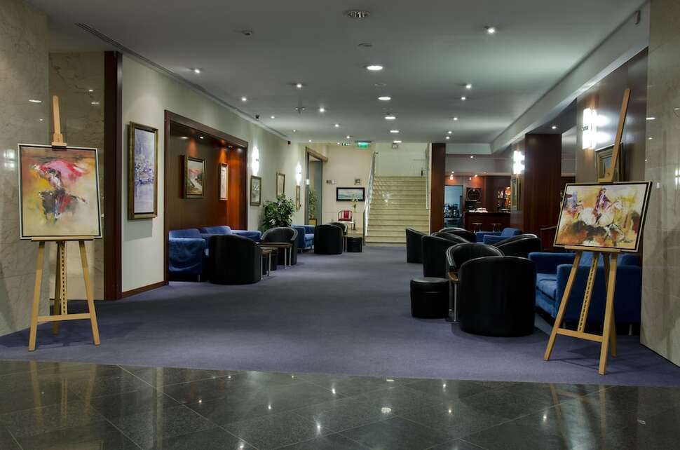 Een foto van het interieur van VIP Executive Zurique