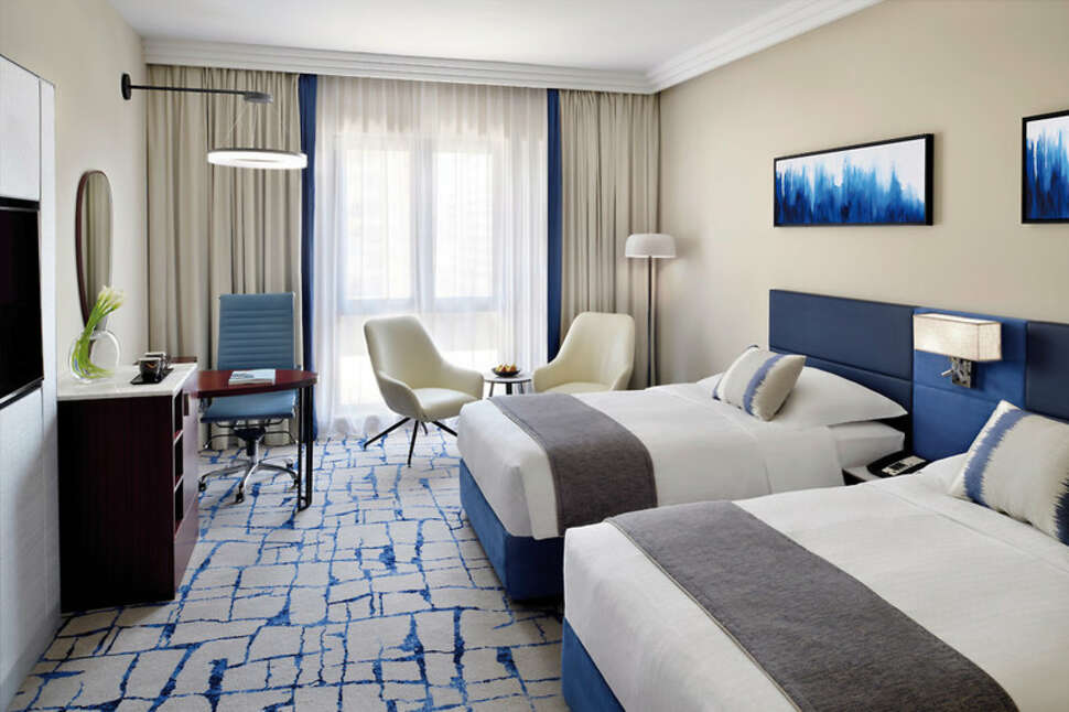 Ein Foto Mövenpick Hotel & Apartments Bur Dubai