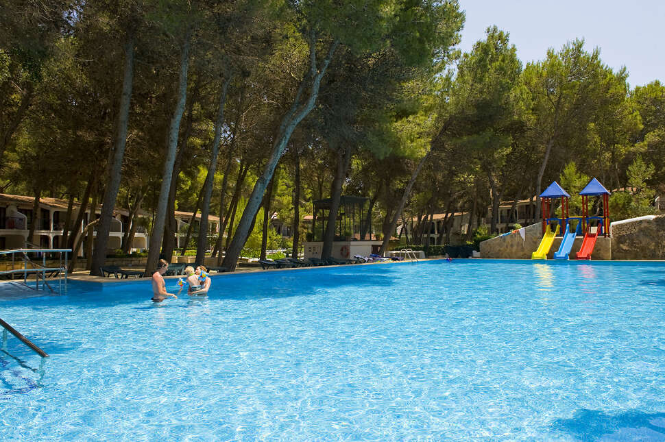 Ein Foto vom Pool im Sol Parc Aparthotel