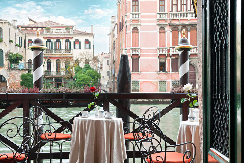 Ein Foto von der Terrasse im Hotel San Cassiano