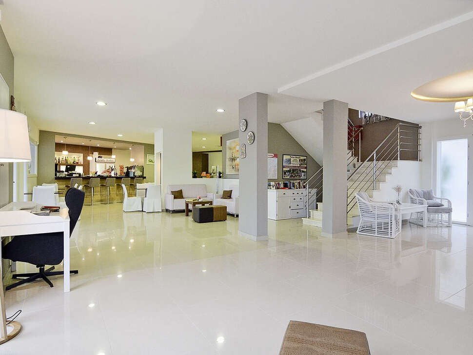 Een foto van het interieur van Hotel Areti