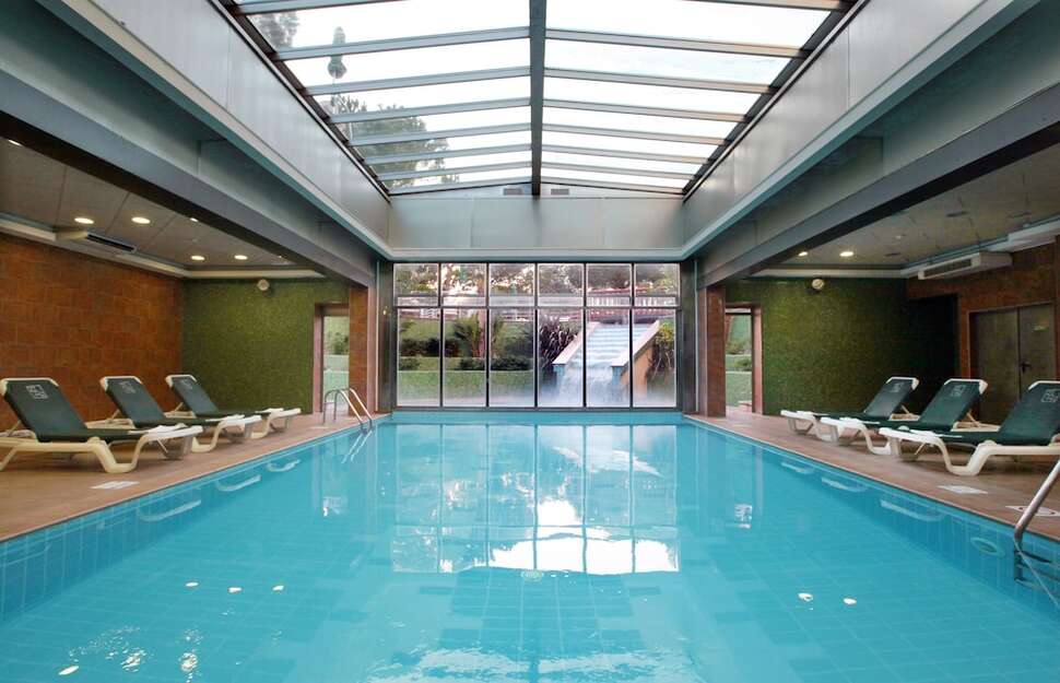 Ein Foto vom Pool im Golden Port Salou & Spa