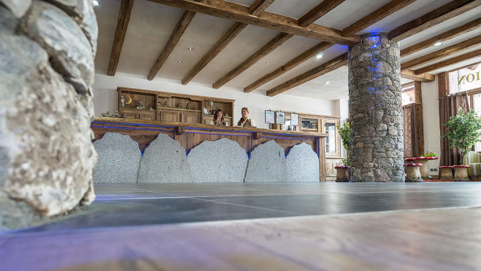 Een foto van het interieur van Appartementen CGH Kalinda Village