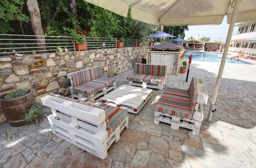 Een foto van het terras bij Sunny Days Hotel & Appartementen