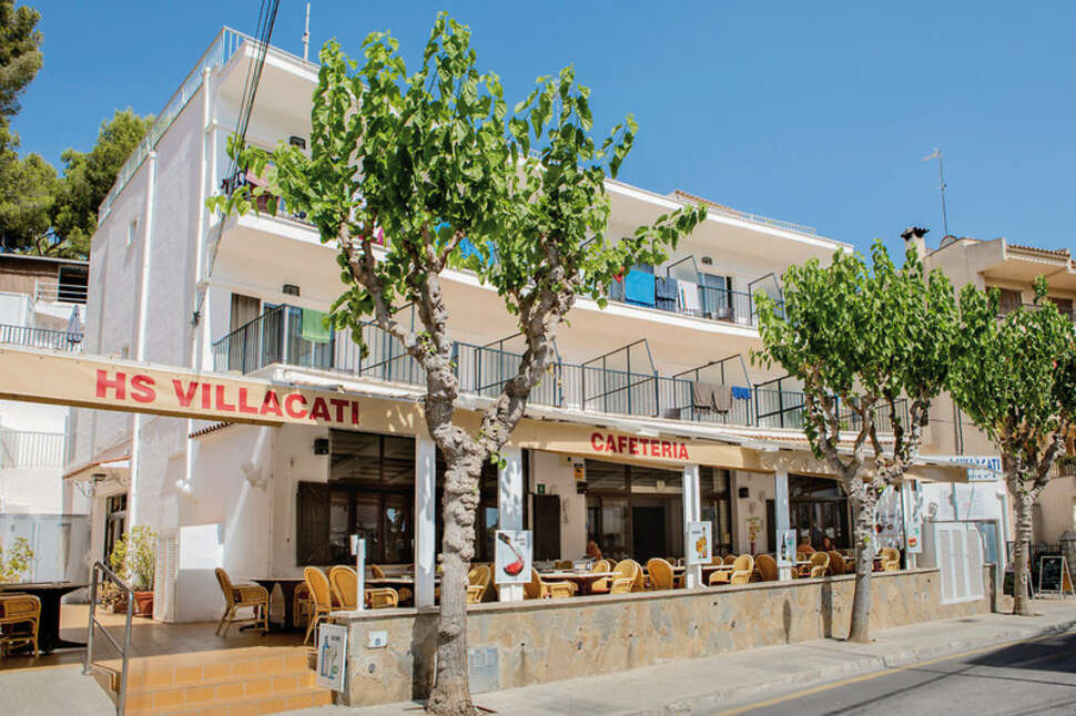 Een foto van de buitenkant van Hotel Villa Cati