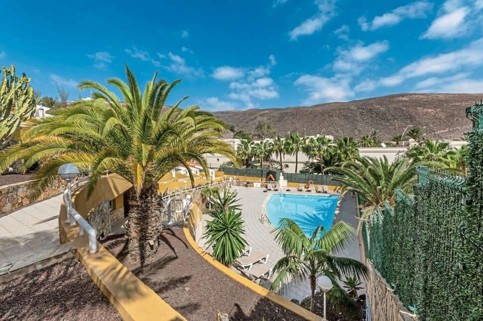Een foto van het zwembad bij Appartementen Livvo Punta Marina