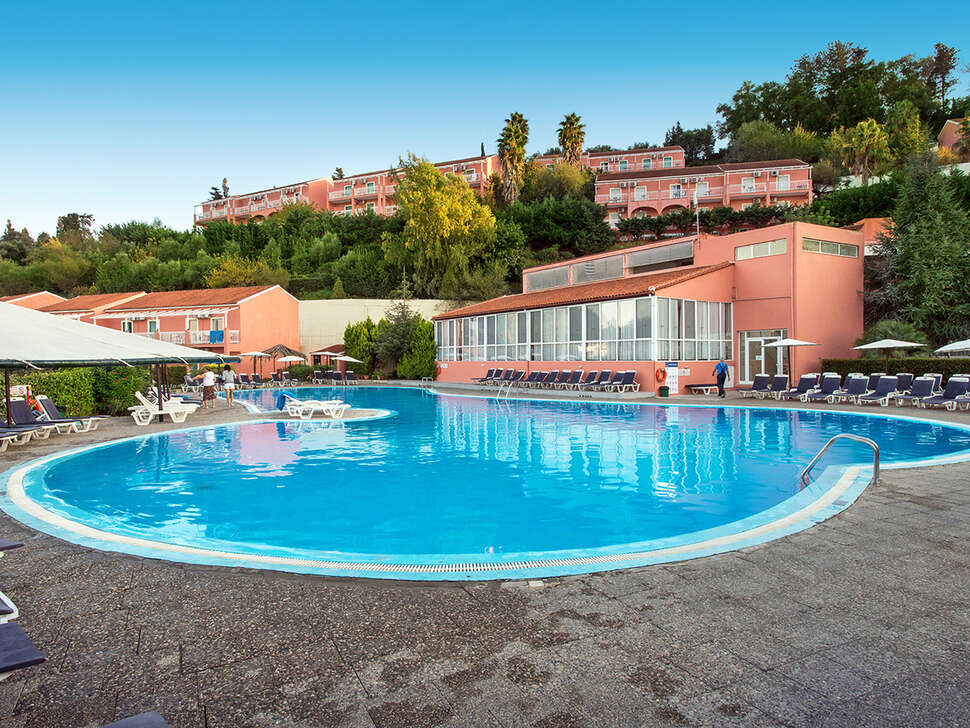Ein Foto vom Pool im Panorama Sidari Hotel