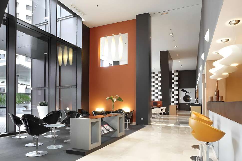 Een foto van het interieur van Hotel Ilunion Aqua 3