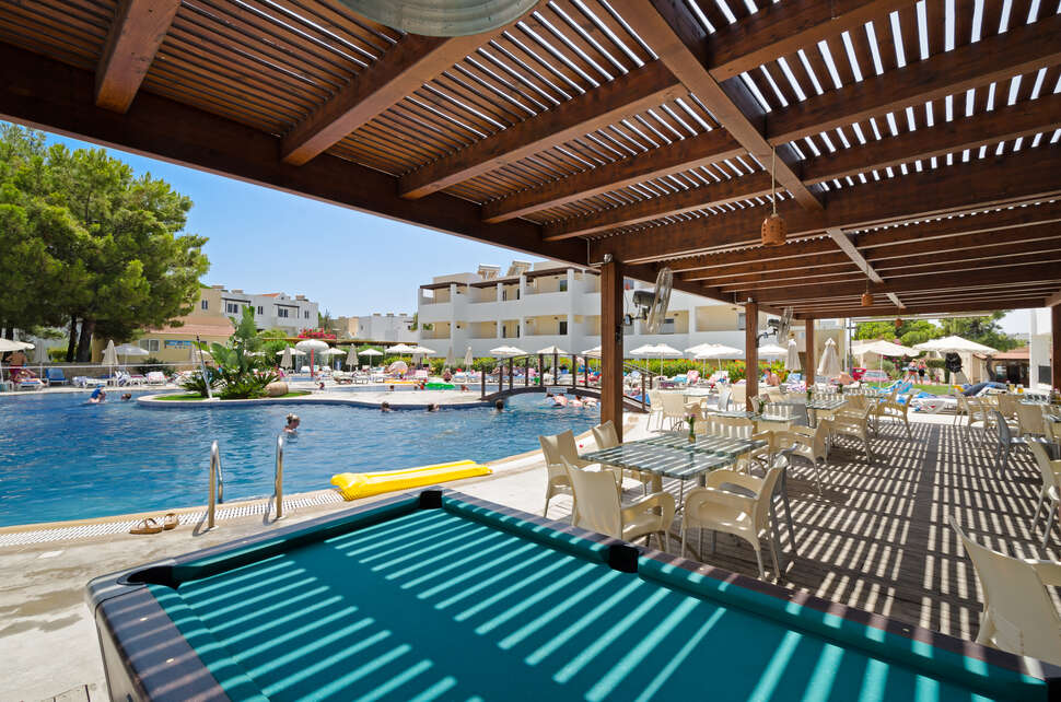 Een foto van Matina Pefkos Aparthotel