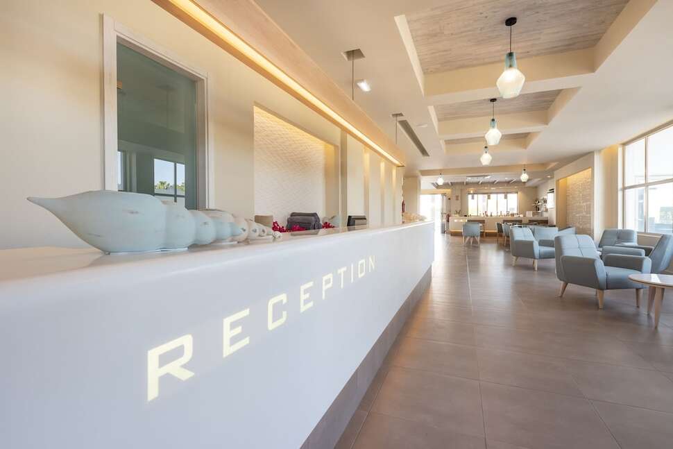 Een foto van het interieur van Apollon Windmill Hotel