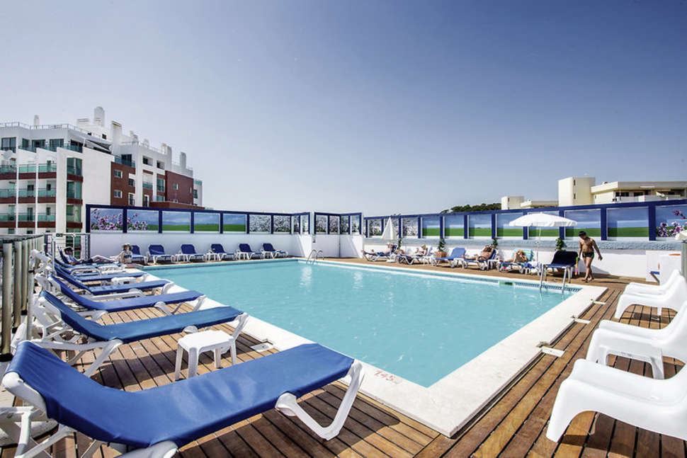Een foto van een overzicht van Carvi Beach Hotel