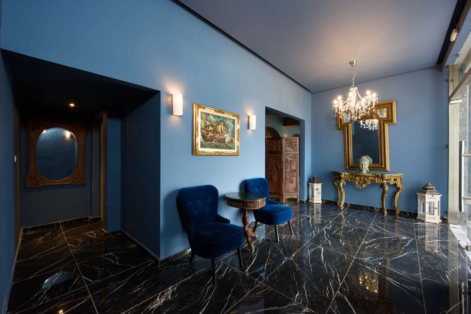 Ein Foto vom Innenbereich im The Royal Grand Hotel