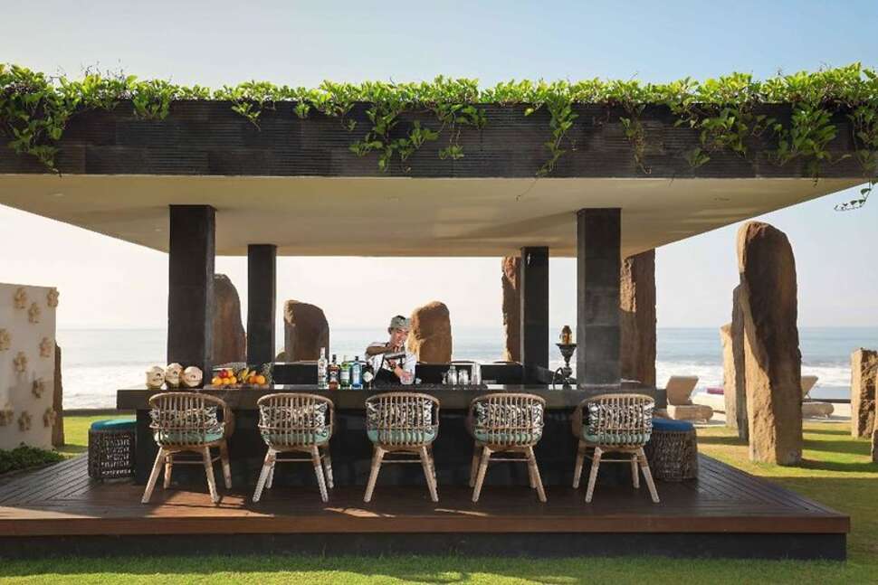 Een foto van The Royal Purnama