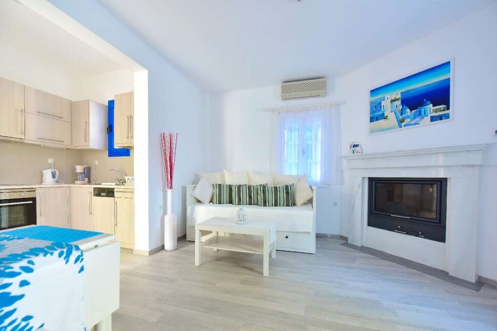 Een foto van Limnionas Bay Village