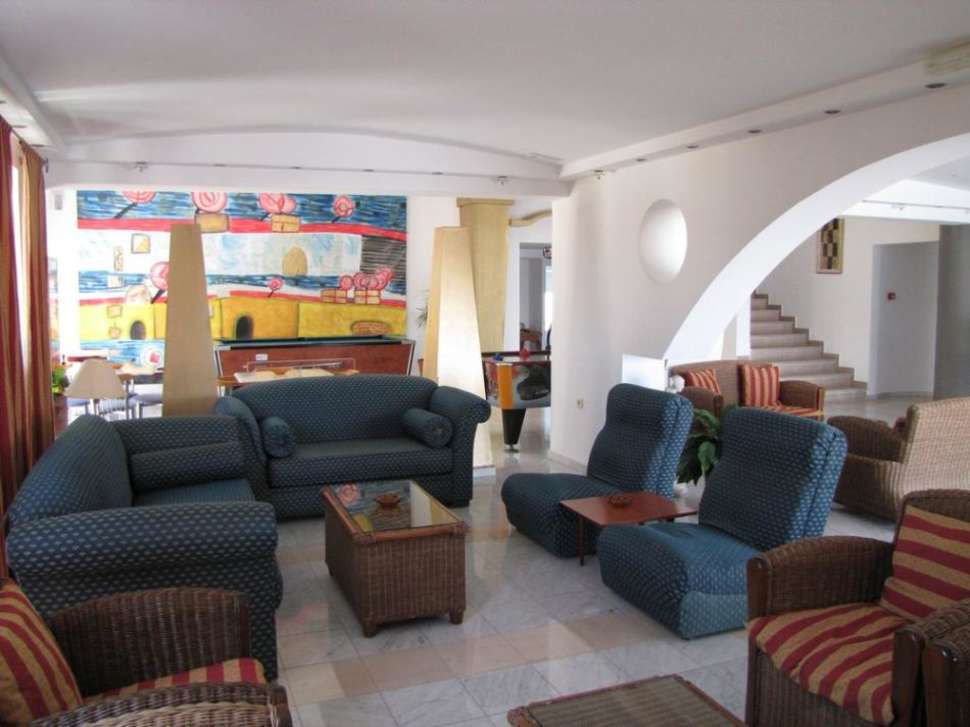 Een foto van het interieur van Aparthotel Valsami