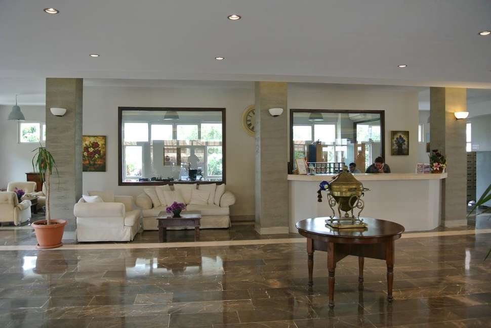 Een foto van het interieur van Begonville Hotel
