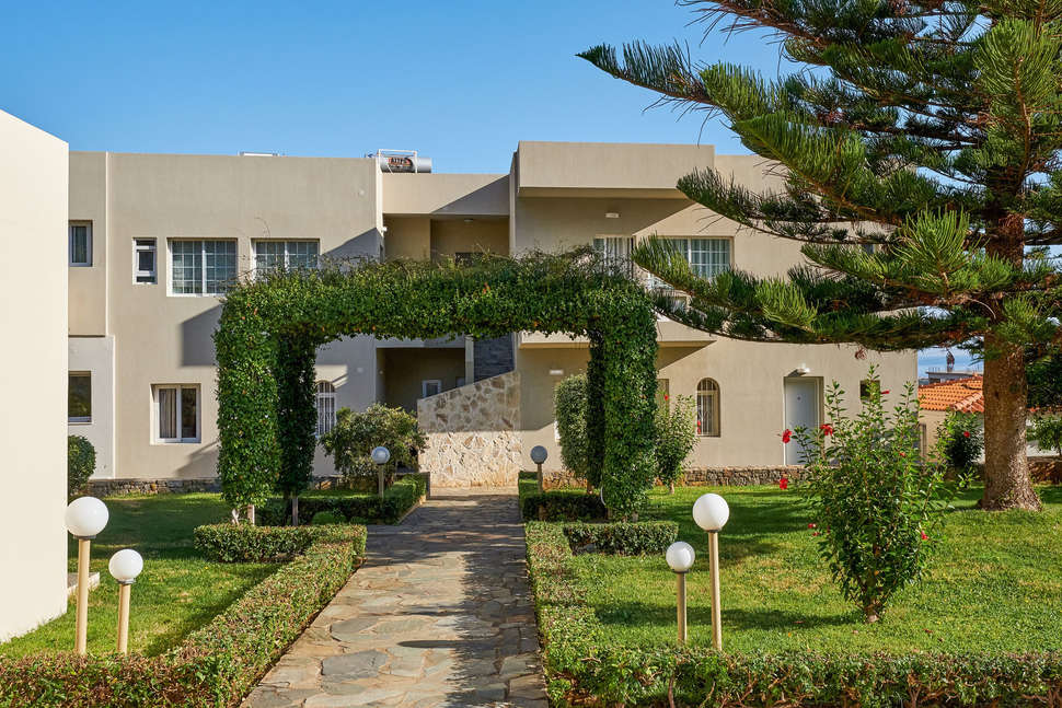 Een foto van de buitenkant van Villa Mare Monte Aparthotel