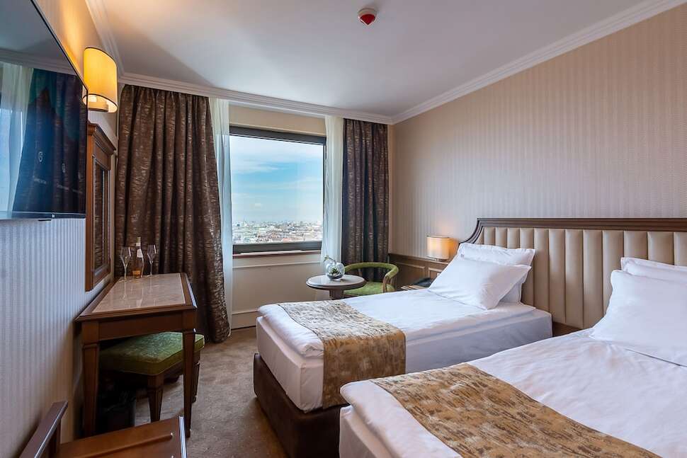 Een foto van Astoria Grand Hotel