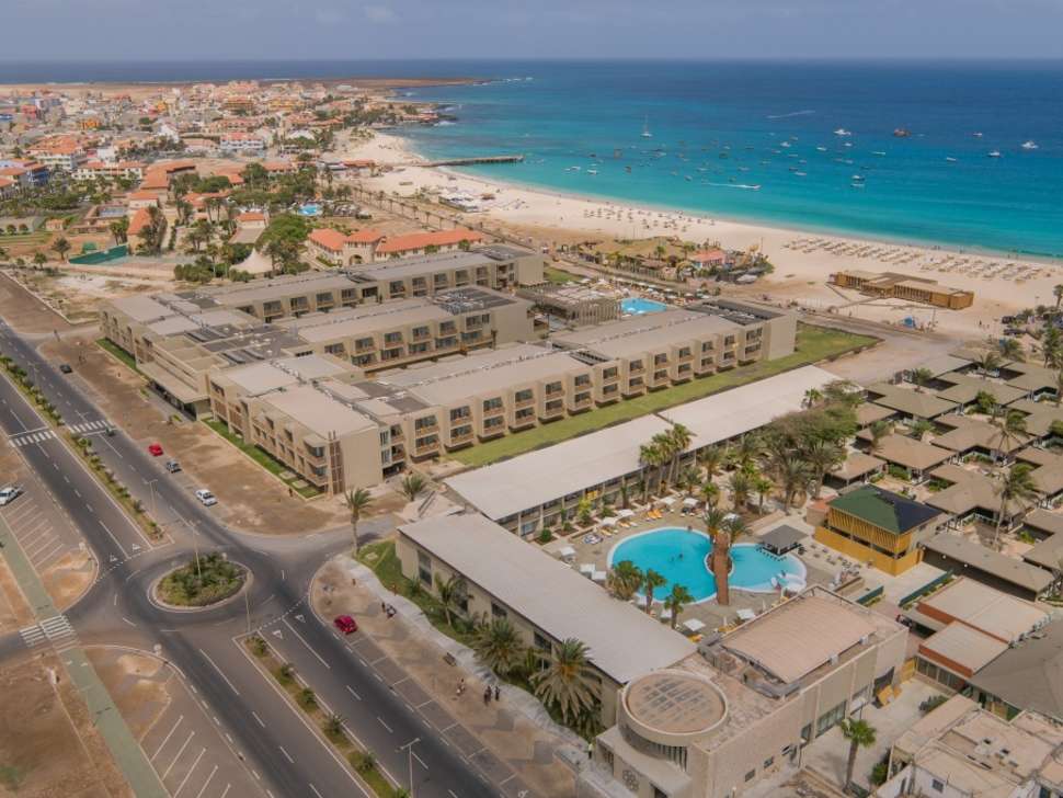 Een foto van de buitenkant van Oasis Belorizonte Hotel