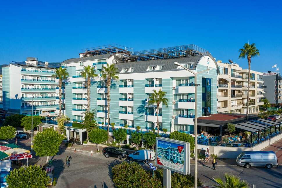 Een foto van de buitenkant van Alanya Mesut Hotel
