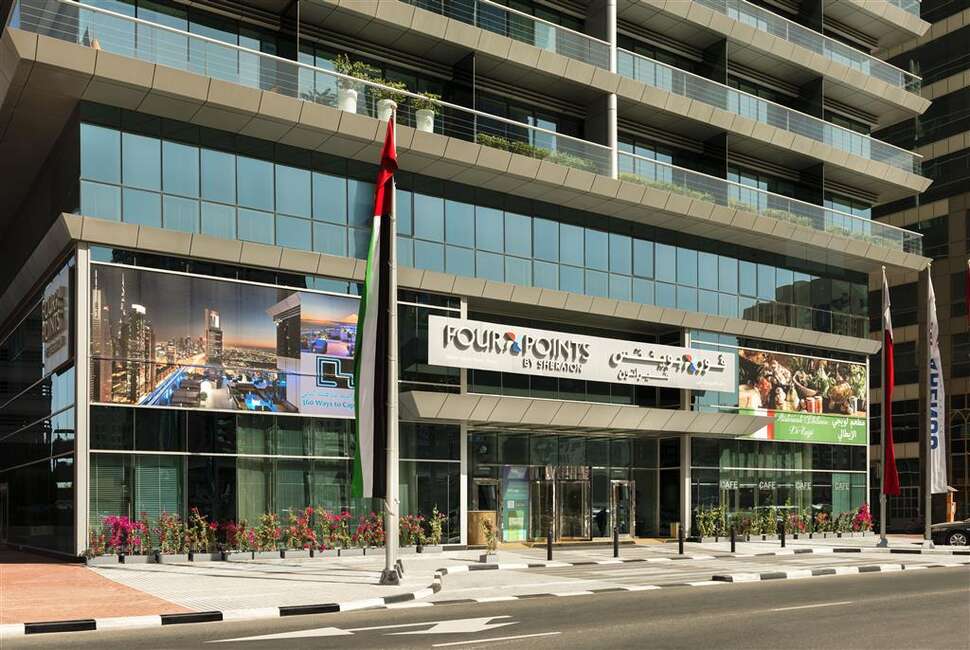 Een foto van de buitenkant van Four Points by Sheraton Sheikh Zayed Road
