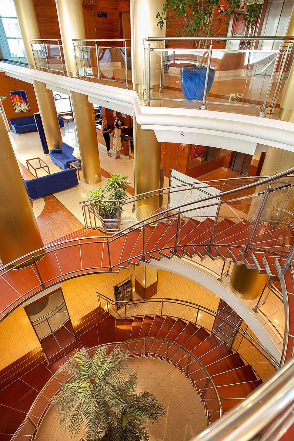 Een foto van het interieur van RH Victoria