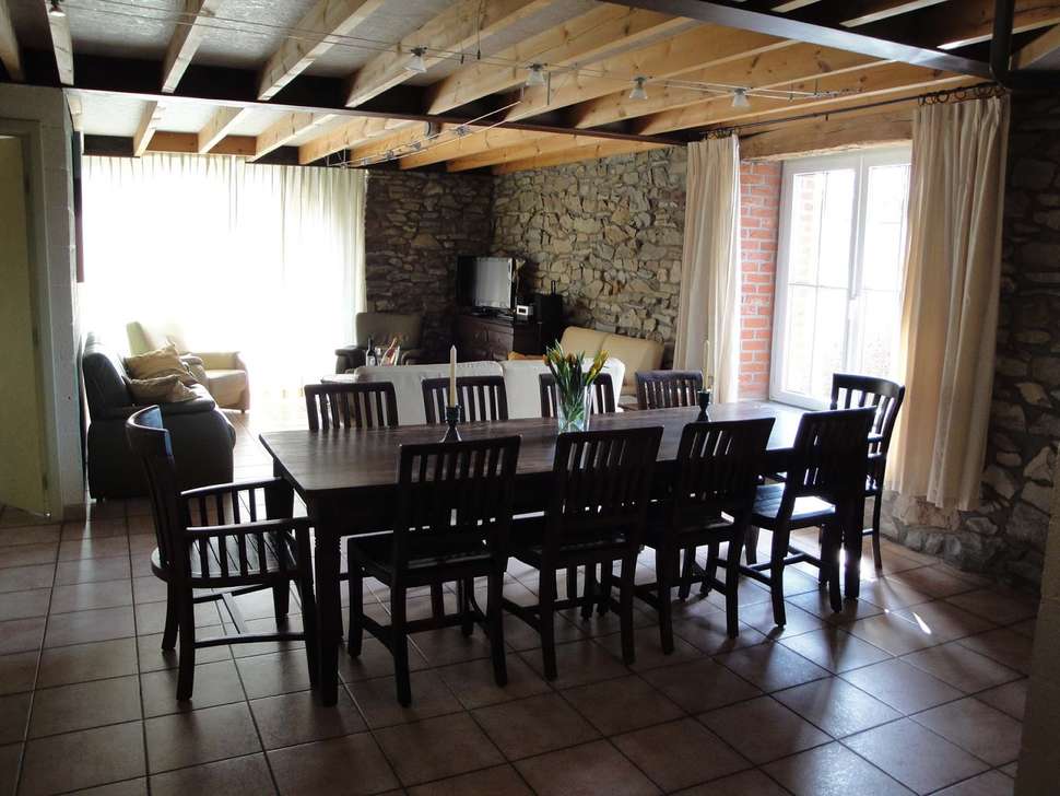Een foto van het interieur van Domaine De L'Alu