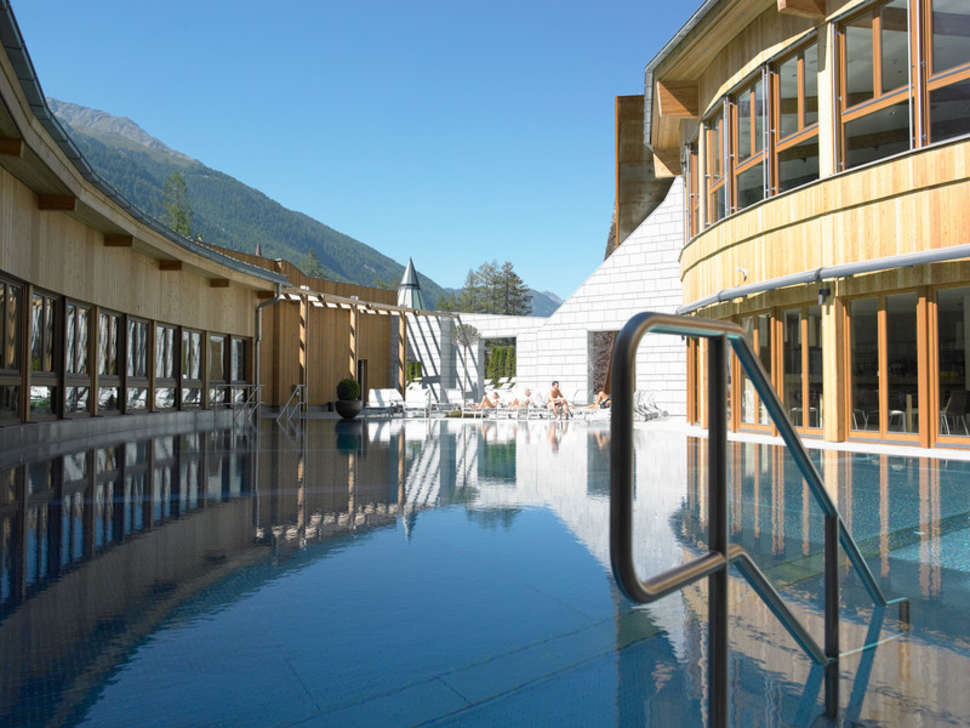 Een foto van het zwembad bij Aqua Dome Thermenhotel