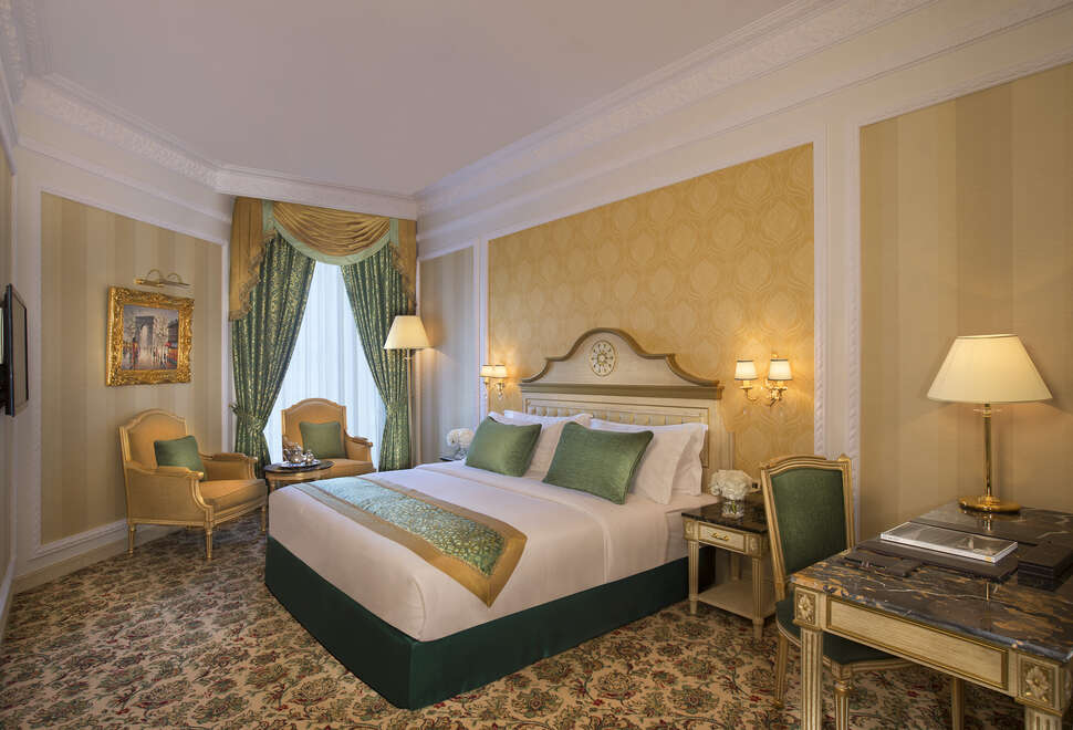 Ein Foto Royal Rose Abu Dhabi Curio Collection by Hilton