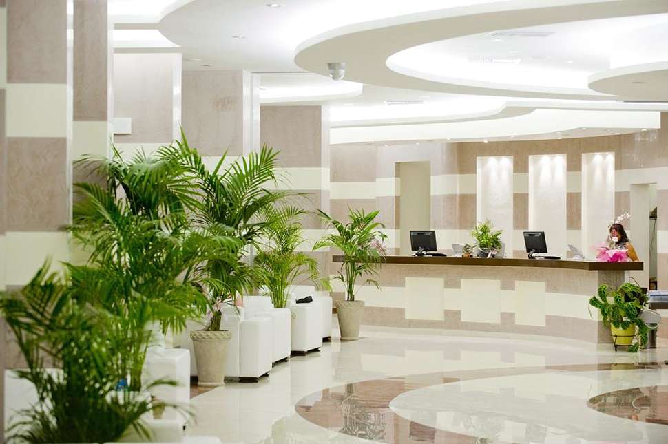 Een foto van het interieur van Konstantinos Palace