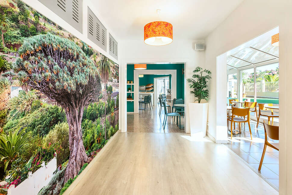 Een foto van het interieur van Aparthotel Dragos del Norte