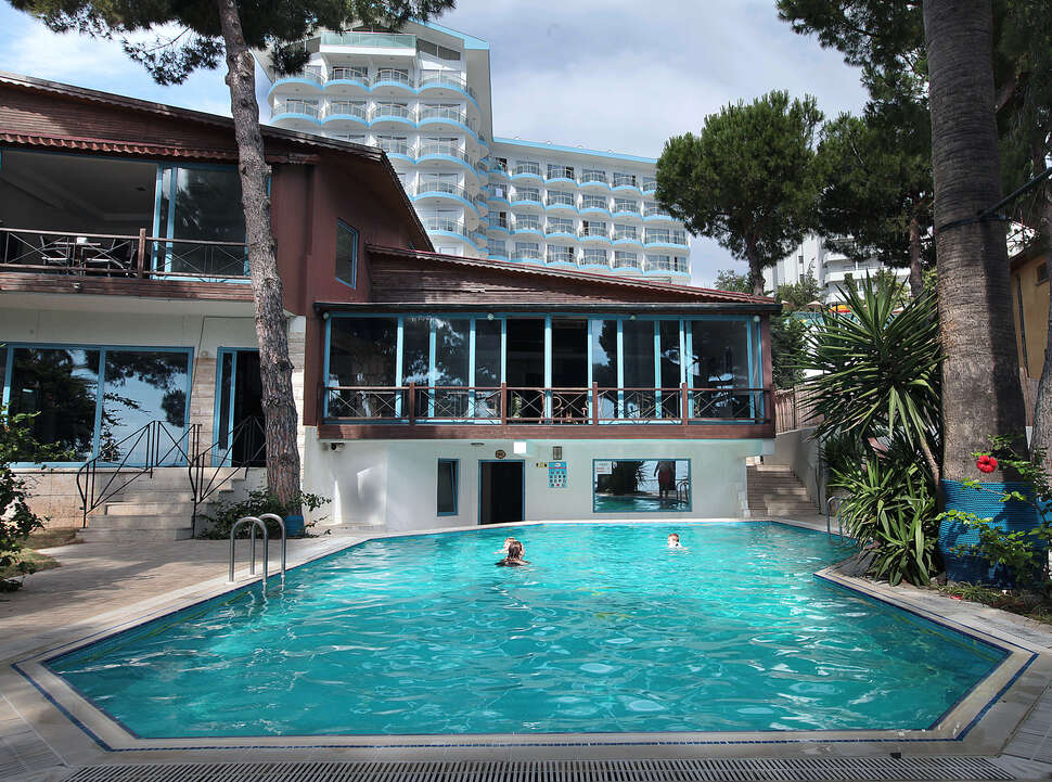 Een foto van het zwembad bij Hotel Arora