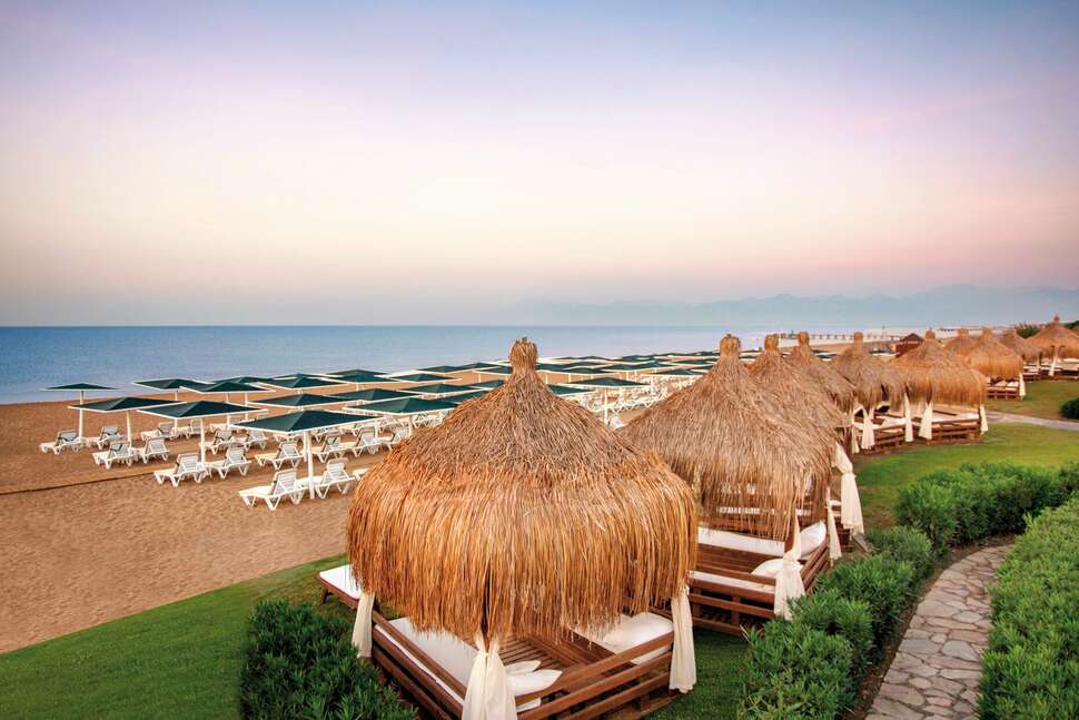 Een foto van het strand bij IC Hotels Residence