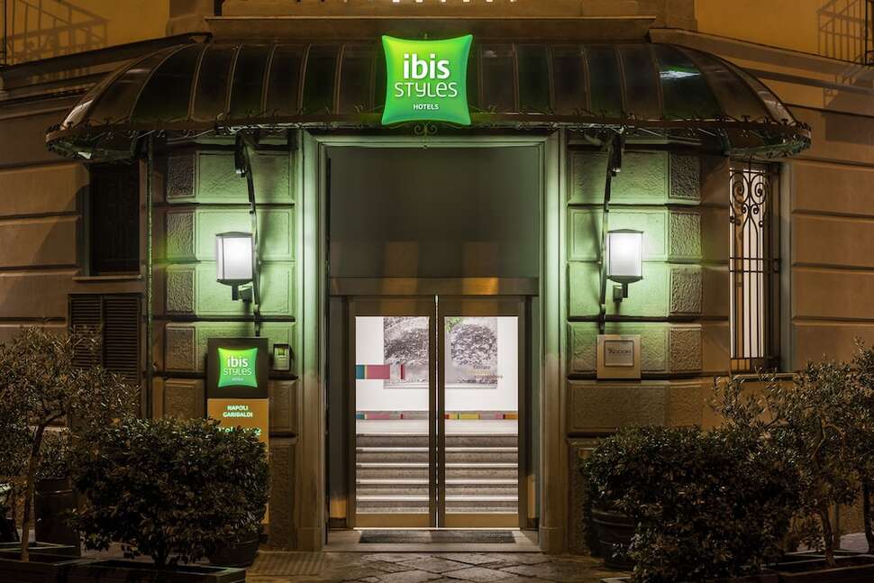 Ein Foto Ibis Styles Napoli Garibaldi