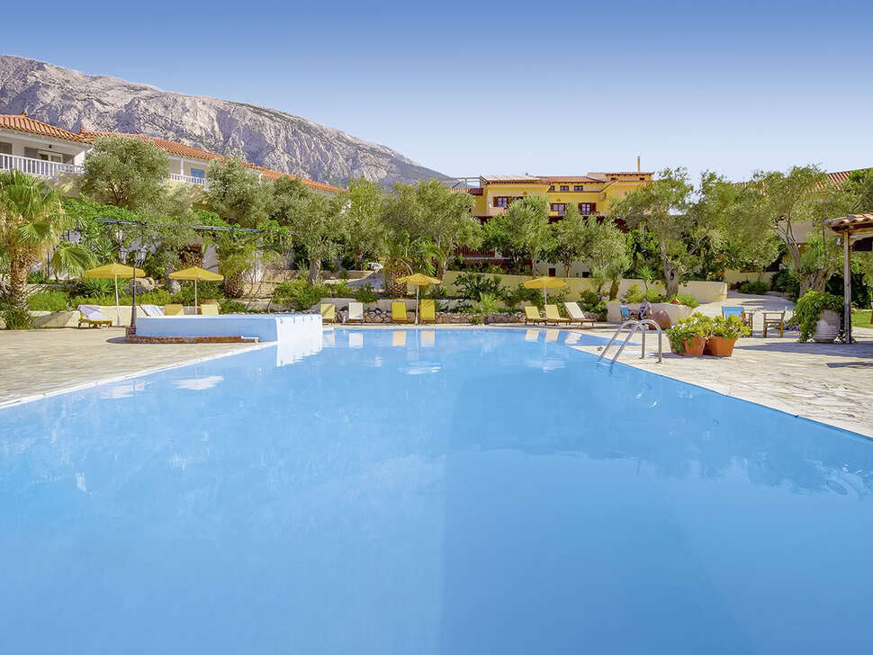Een foto van Limnionas Bay Village