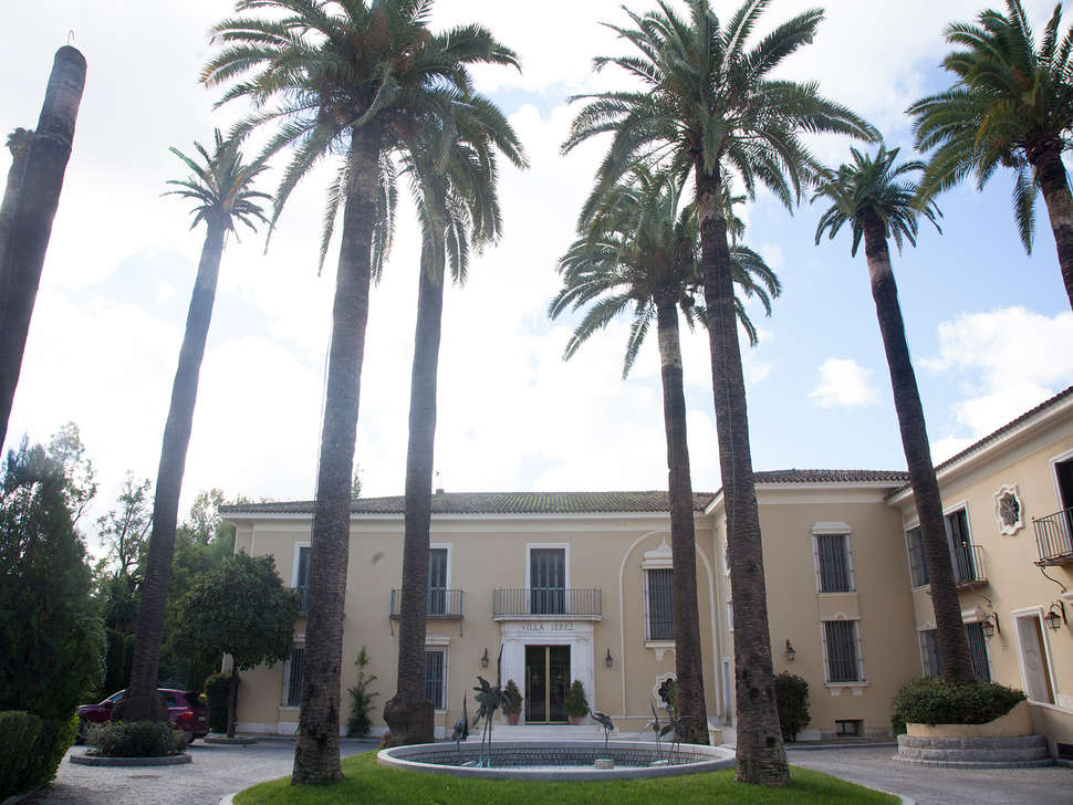 Een foto van de buitenkant van Hotel Villa Jerez