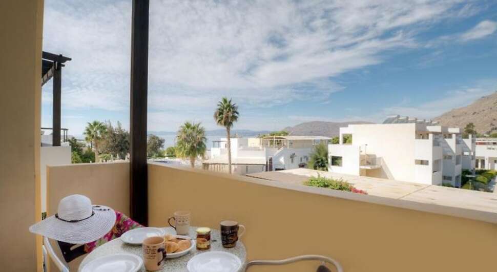 Een foto van Matina Pefkos Aparthotel