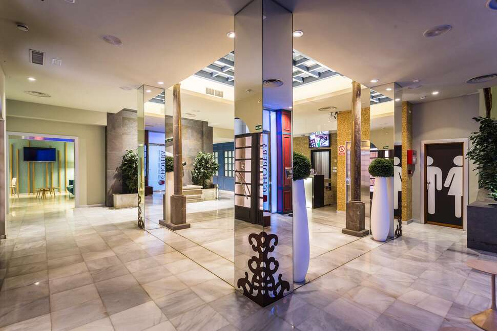 Een foto van het interieur van Hotel Comfort Dauro 2