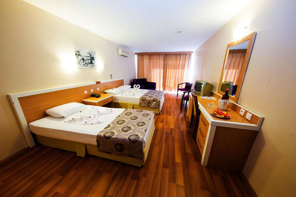 Ein Foto Tuntas Beach Hotel