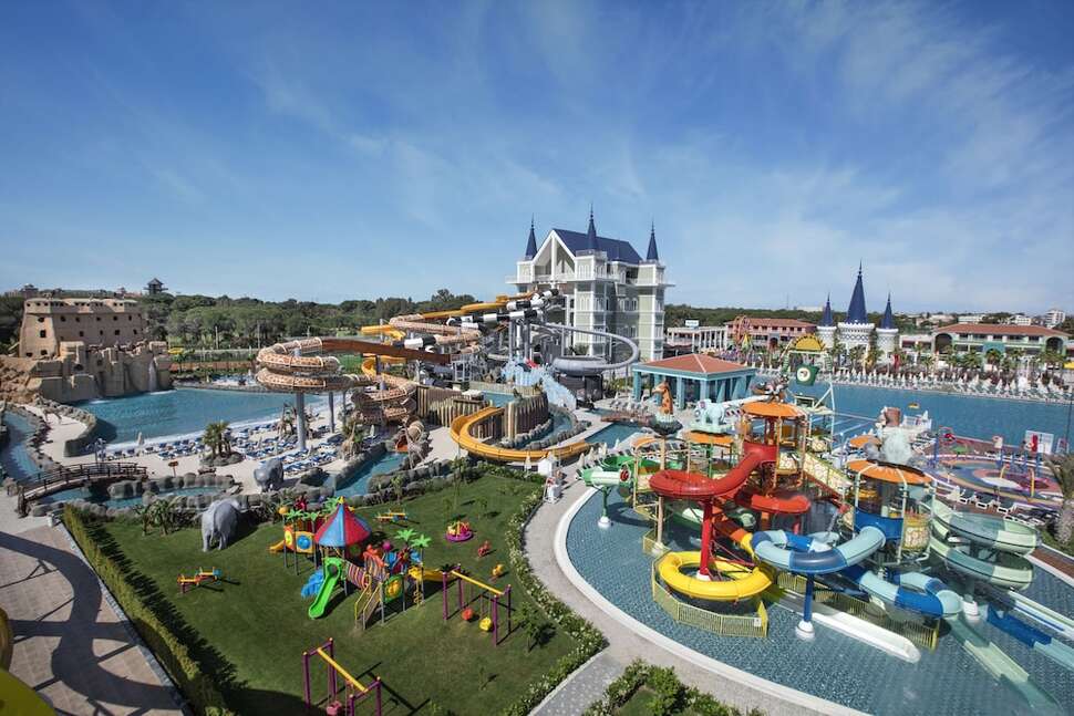 Een foto van het zwembad bij Granada Luxury Belek