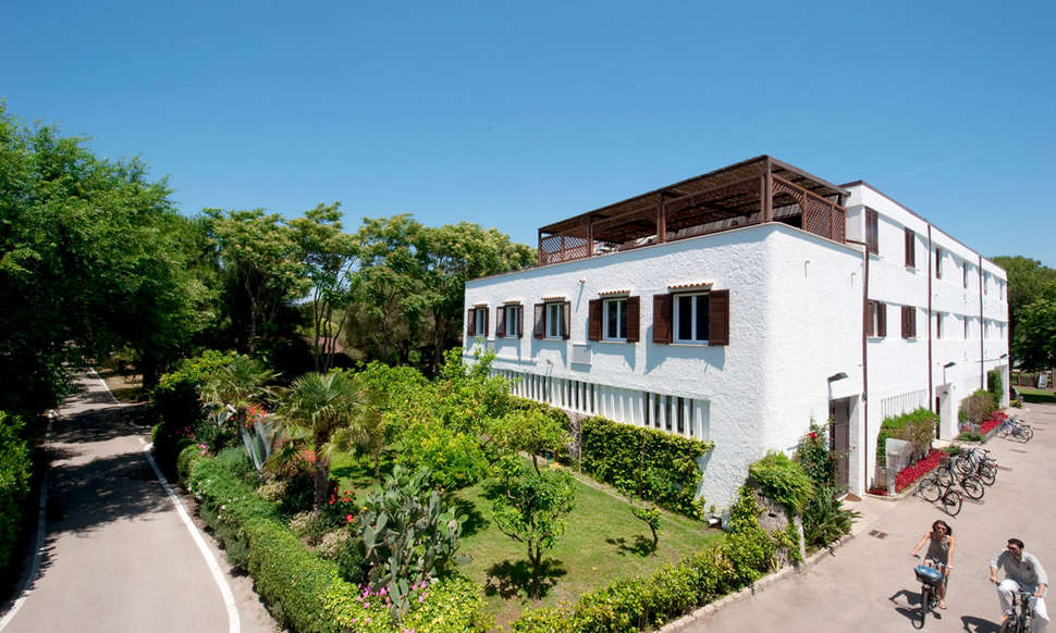 Een foto van de buitenkant van Camping Villaggio Baia Domizia