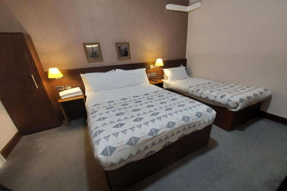 Een foto van Edinburgh House