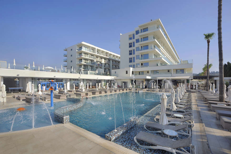 Ein Foto Hotel Nelia Beach