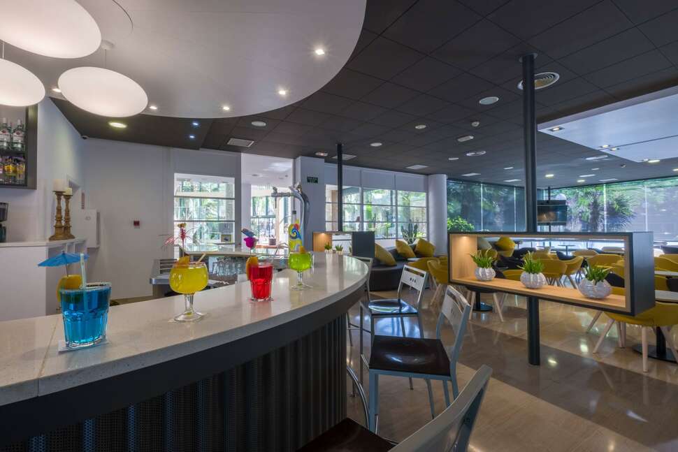 Een foto van Hotel California Palace