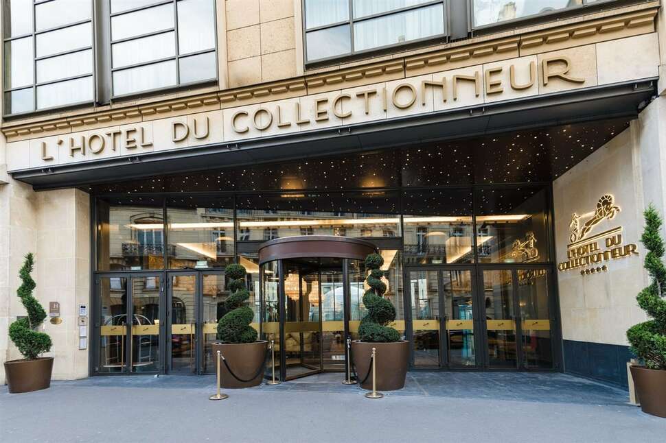Ein Foto von der Außenansicht des Hotel du Collectionneur
